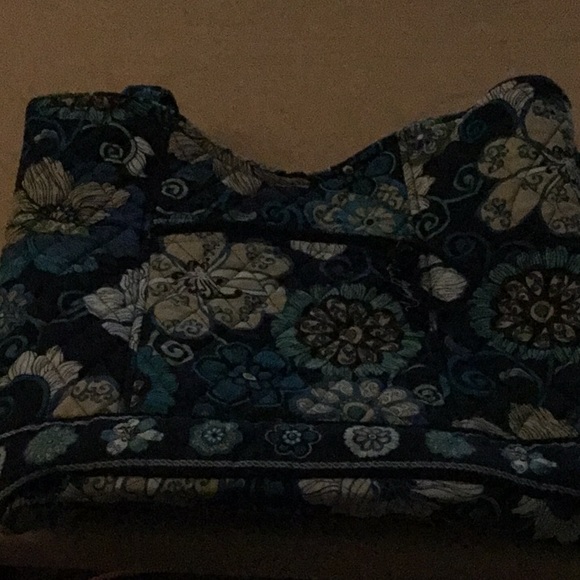 Mod floral blue retired pattern, Vera Bradley. - Picture 1 of 4